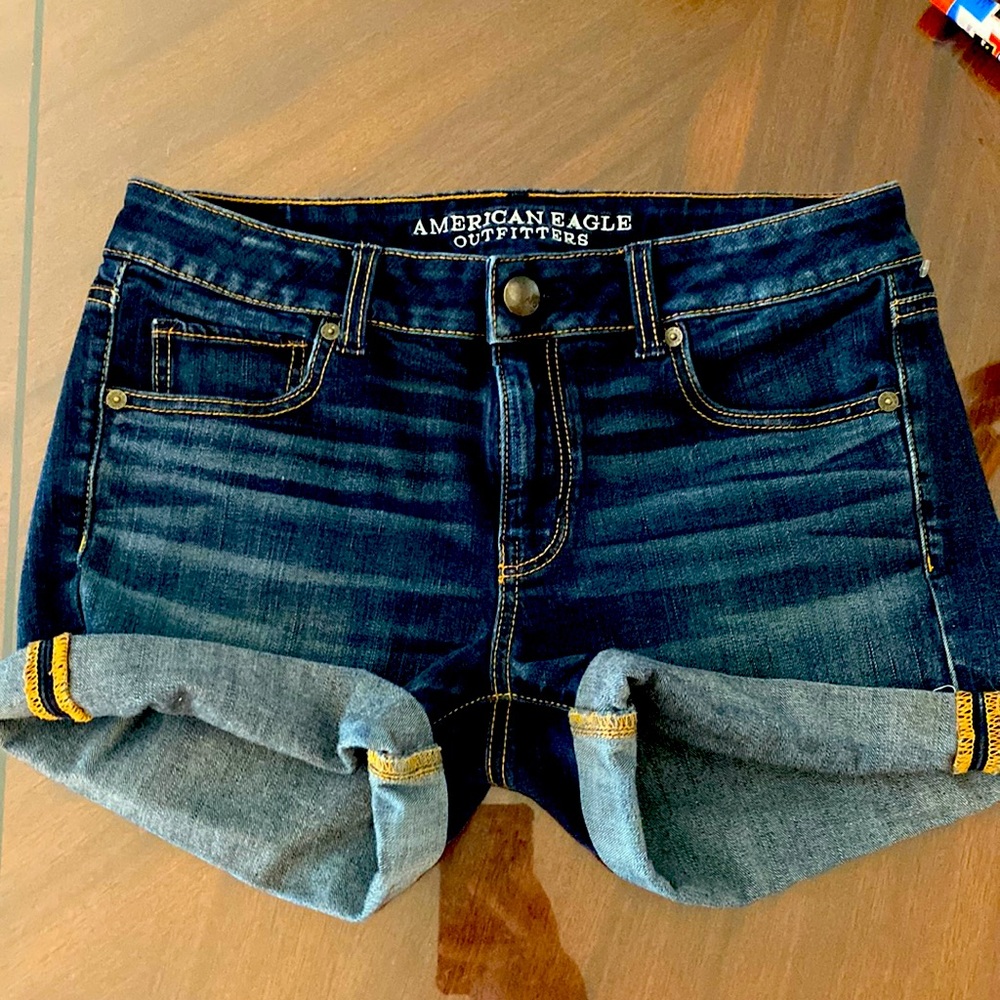 American eagle midi Jean dark denim shorts sz 10